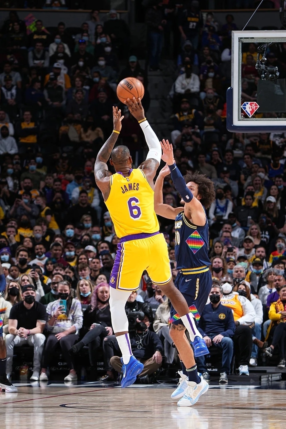 湖人险胜掘金，乔治点燃赛场