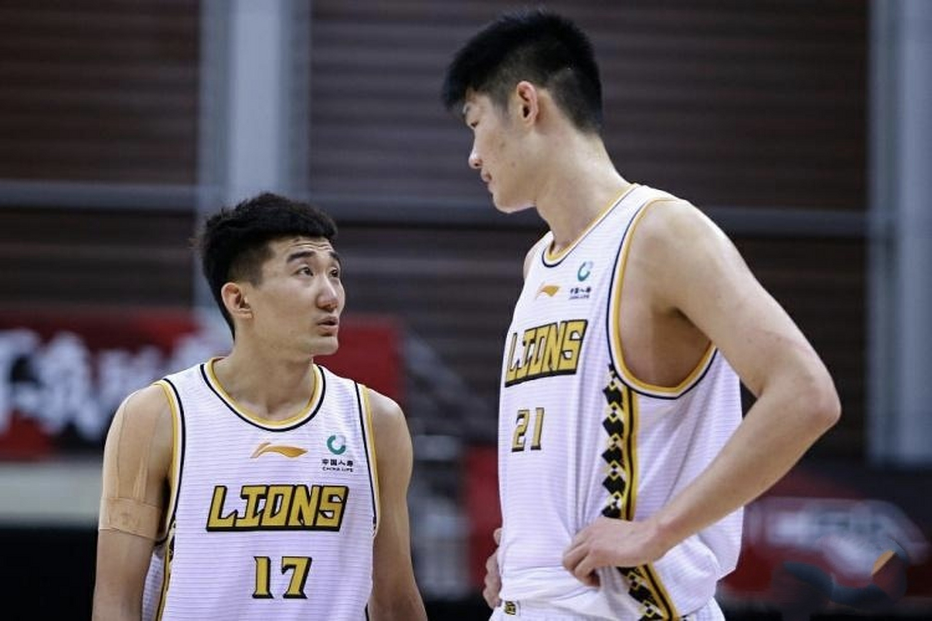 广东队逆转尼克斯，孙铭徽惊艳四座