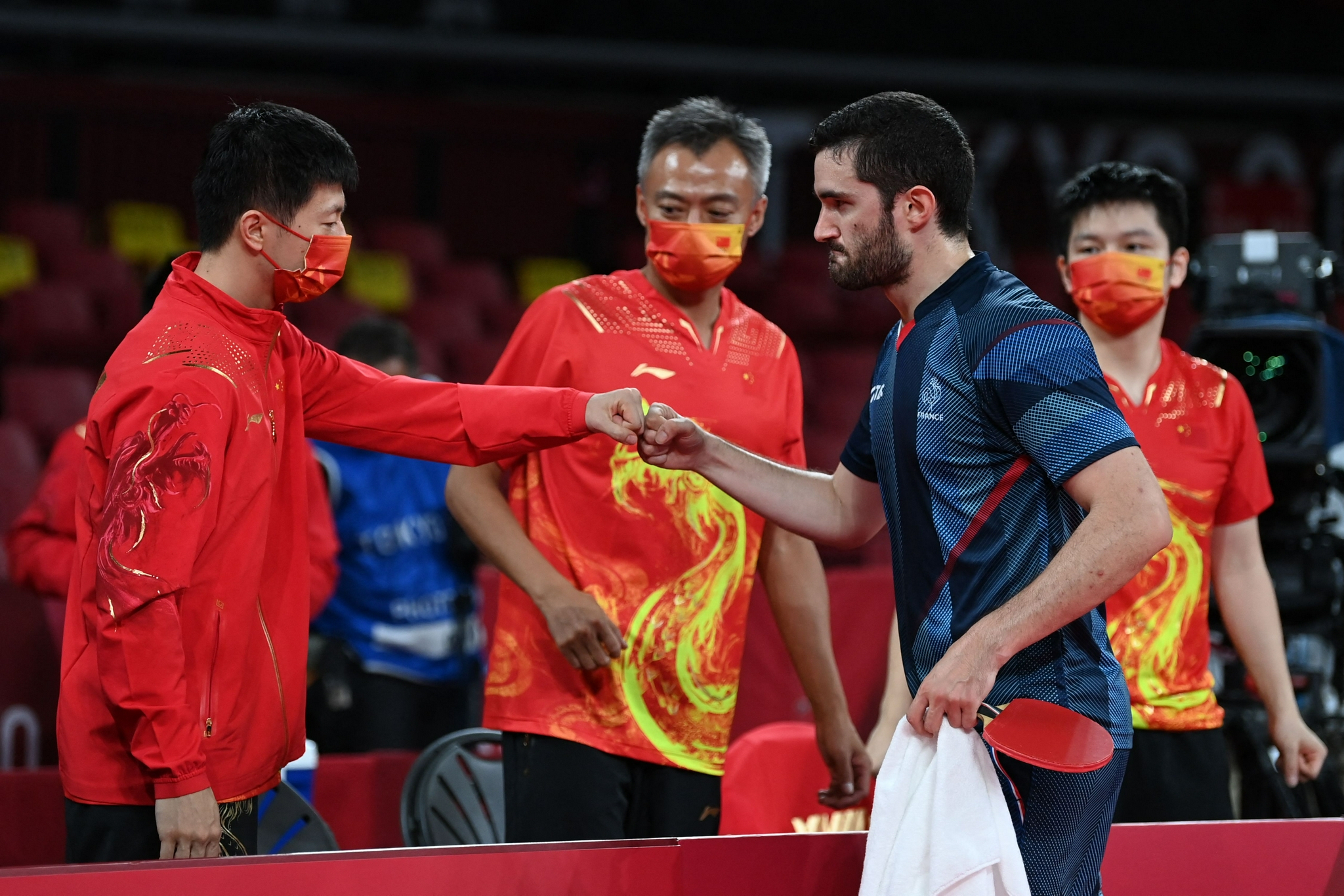 英格兰队绝杀日本队,马龙刷新纪录 英格兰队绝杀日本队,马龙刷新纪录