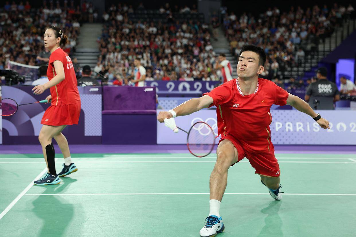 法国队轻取马来西亚队,郑思维惊艳四座 法国队轻取马来西亚队,郑思维惊艳四座