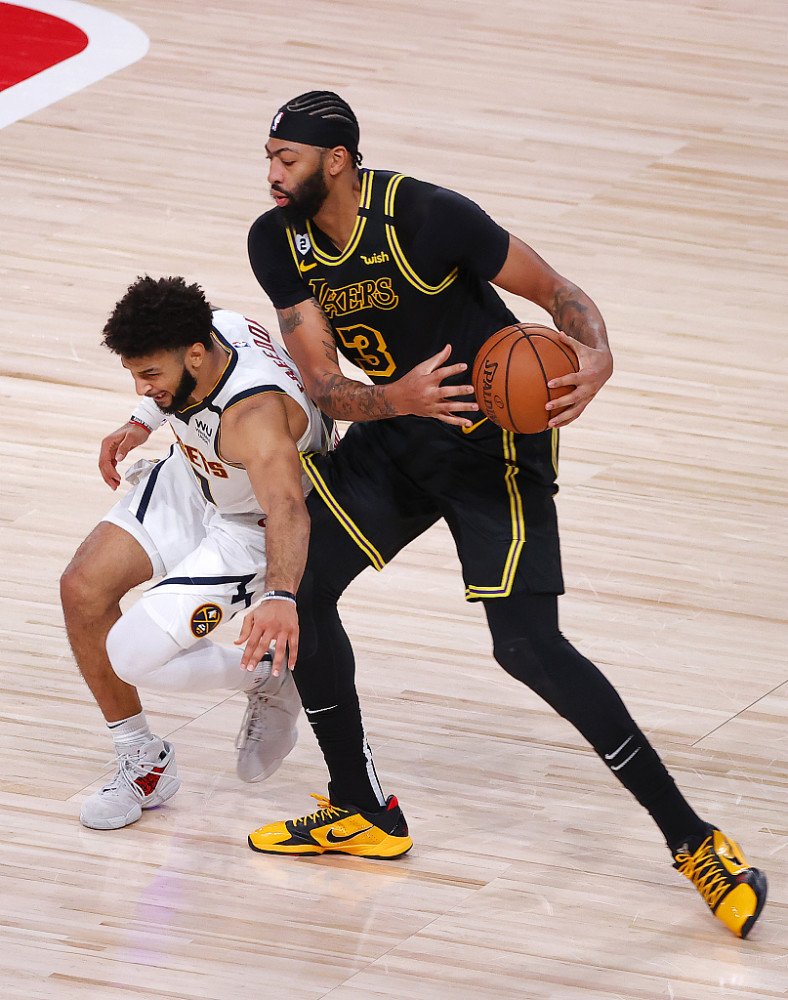 吉林队逆转辽宁队，浓眉哥关键制胜