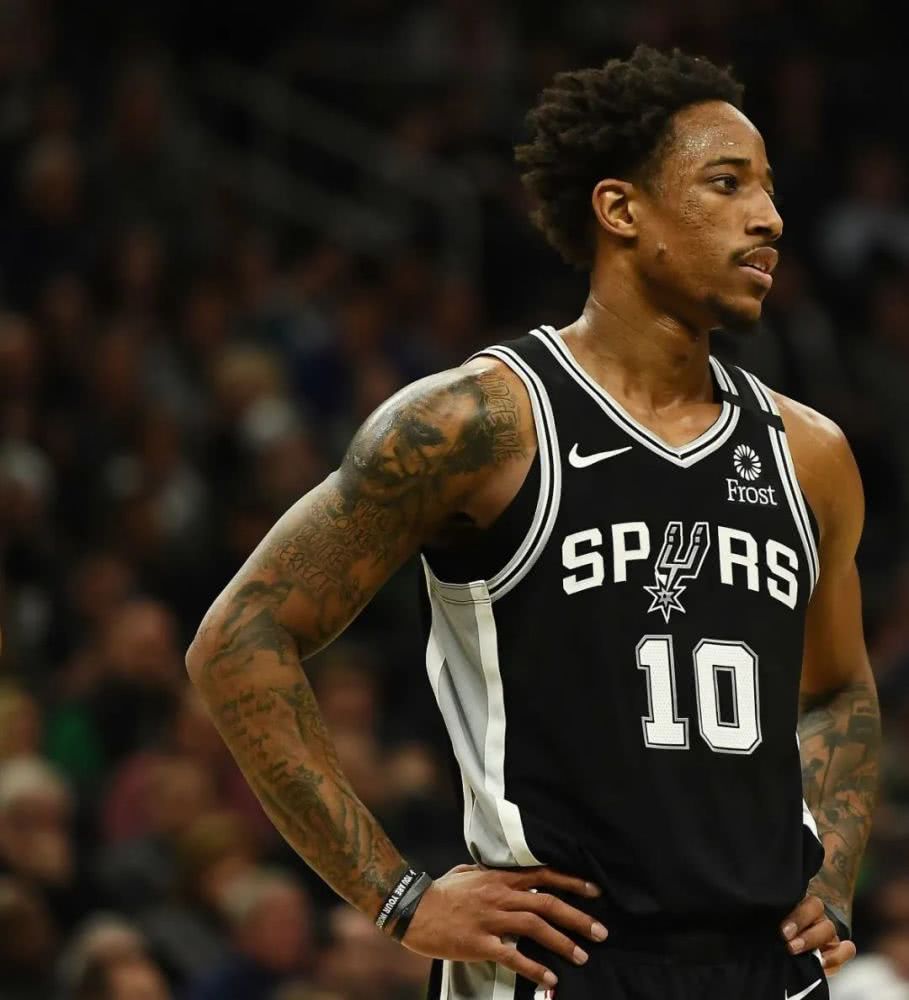 青岛队绝杀马刺，德罗赞状态火热