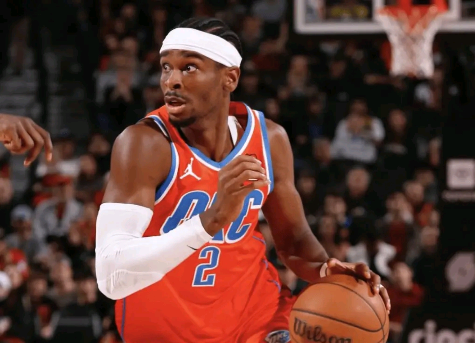 鹈鹕轻取雷霆,保罗带队取胜 鹈鹕轻取雷霆,保罗带队取胜