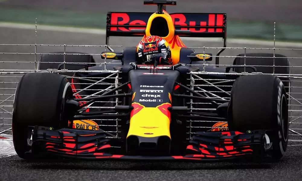 红牛二队鏖战哈斯车队，阿隆索关键制胜