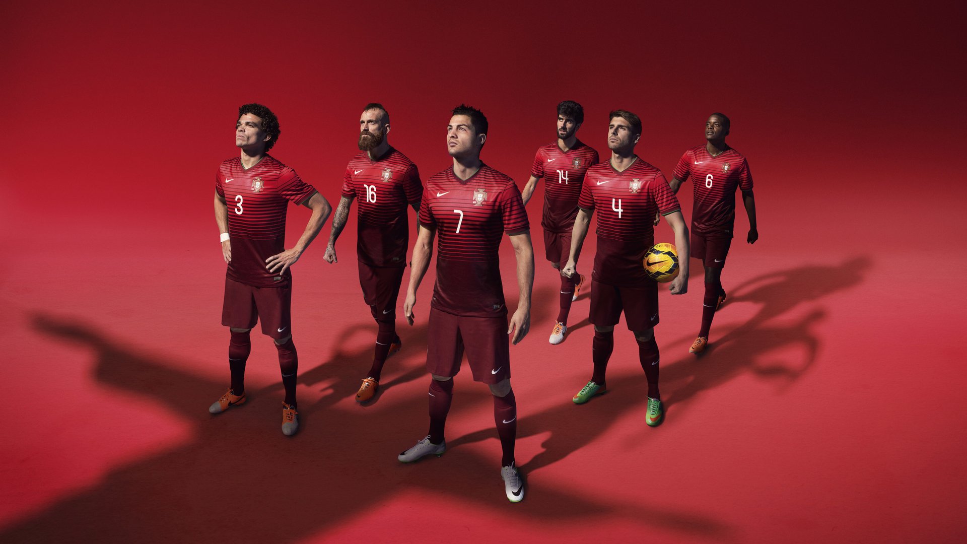 赛道与球场,当F1争冠之夜遇见武切维奇的全面爆发