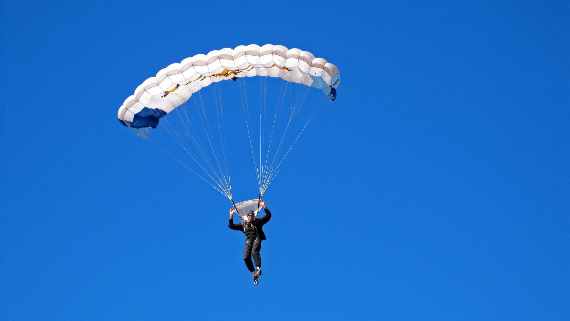 东决关键战之夜,维尼修斯在焦点战证明自己